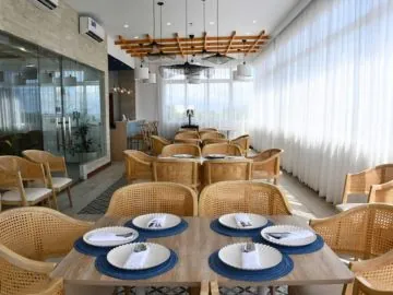 Coast Wise Hotel 6